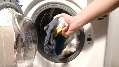 Что делать, если стиральная машина не отжимает белье?